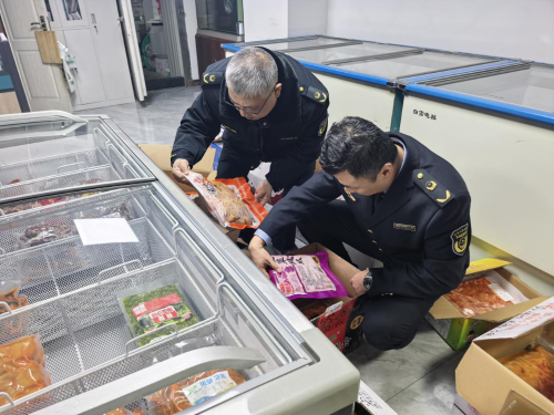 蘭州市市場(chǎng)監(jiān)督管理局 筑牢食品流通安全防線，守護(hù)市民舌尖上的安全